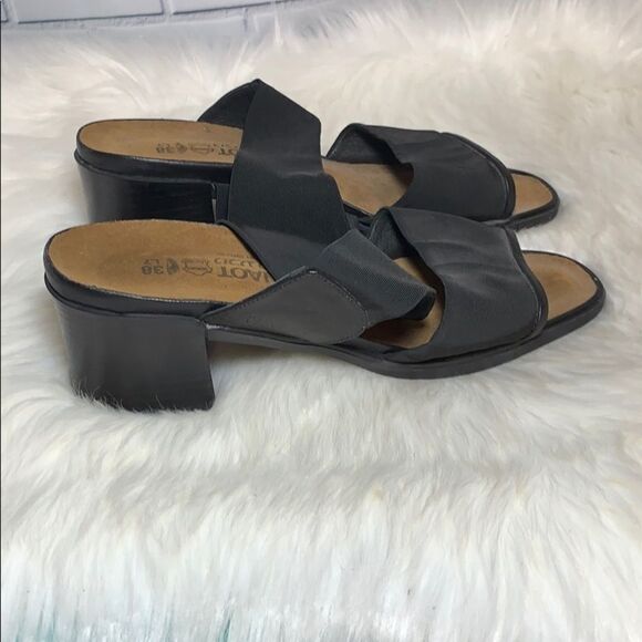 Naot Black Fabric Chunk Heel Sandals Size 38/7 - Picture 4 of 6